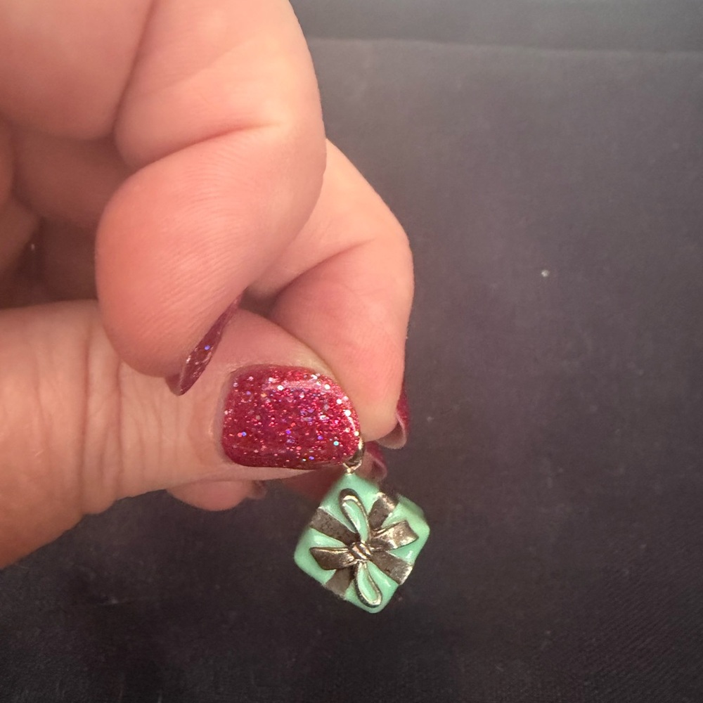 Authentic Tiffany & Co. Enamel Tiffany Gift Box Charm in Blue and Silver w/bag! - Picture 4 of 7